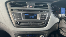 Hyundai i20 1.2 Blue Drive Premium 5dr Petrol Hatchback